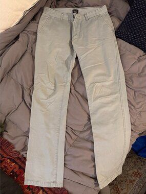 Men's Gap Lived-In Tapered Khaki Grey Pants (32/34)